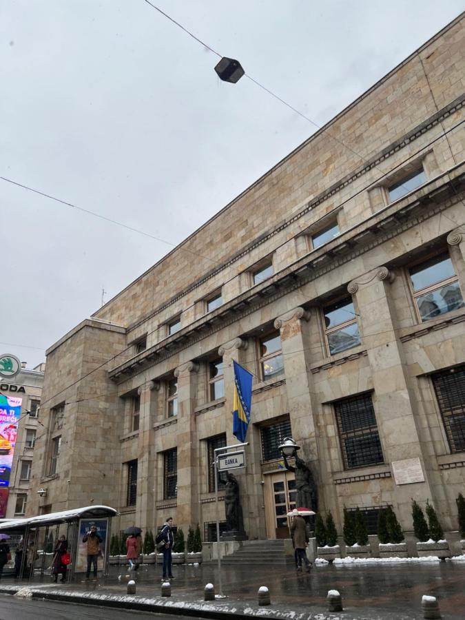 Modern And Bright Apartments - Main Street Szarajevó Kültér fotó